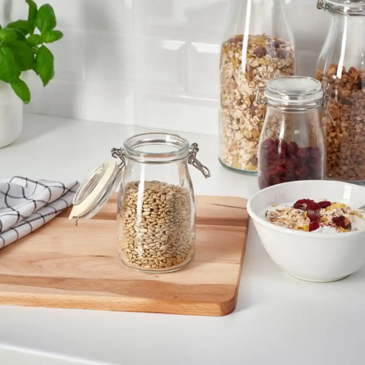 Bild 3 von KORKEN Dose mit Deckel flaschenförmig, Klarglas, 0.4 l