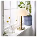Bild 3 von AKTERSPRING Tischleuchte, opalweiß Glas/vermessingt, 39 cm