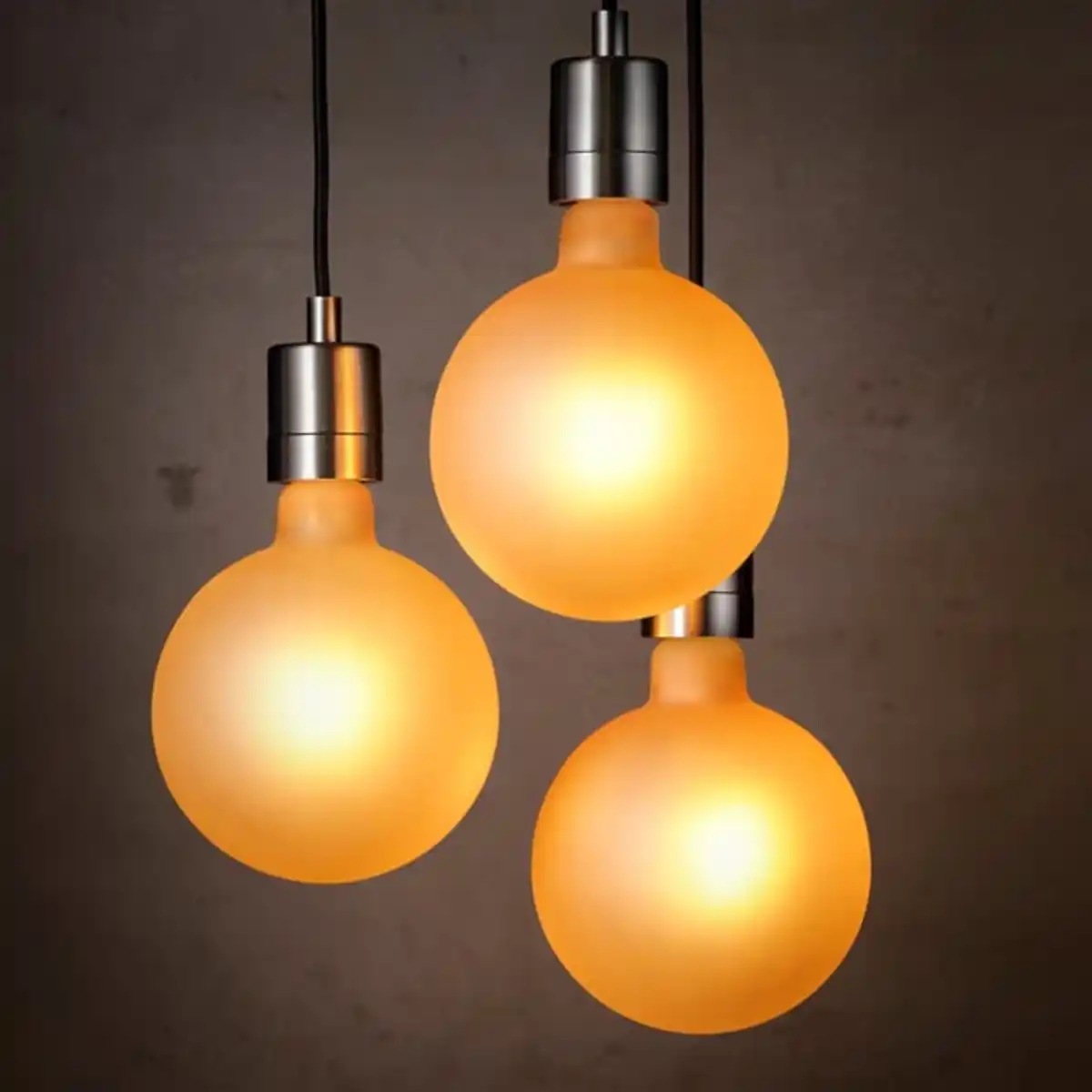 Bild 4 von MOLNART LED-Leuchtmittel E27 180 Lumen, rund matt/braun, 150 mm