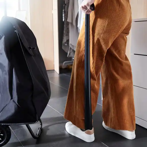 Bild 3 von OMTÄNKSAM Schuhlöffel, anthrazit