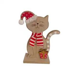 Holzkatze mit MĂĽtze