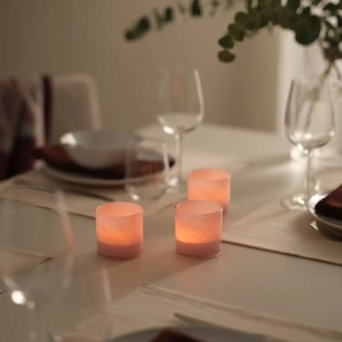 Bild 2 von VINDSTILLA Teelichthalter, rosa, 7 cm