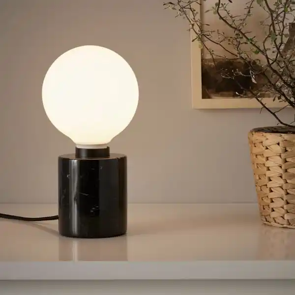 Bild 2 von TRÅDFRI LED-Leuchtmittel E27 470 lm, smart kabellos dimmbar/Weißspektrum rund