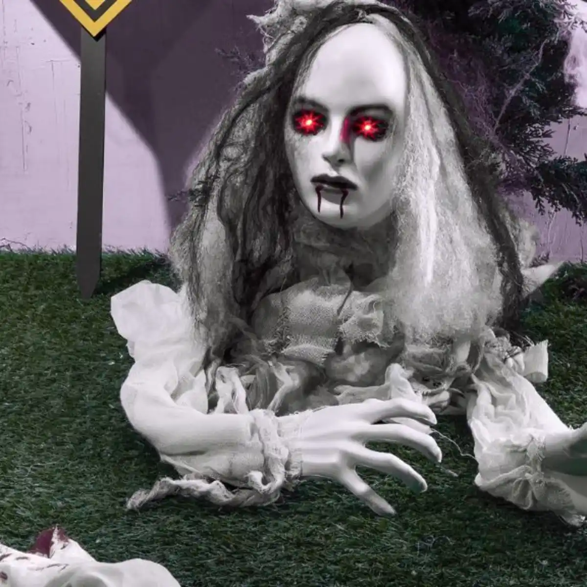 Bild 1 von Grusel Figur