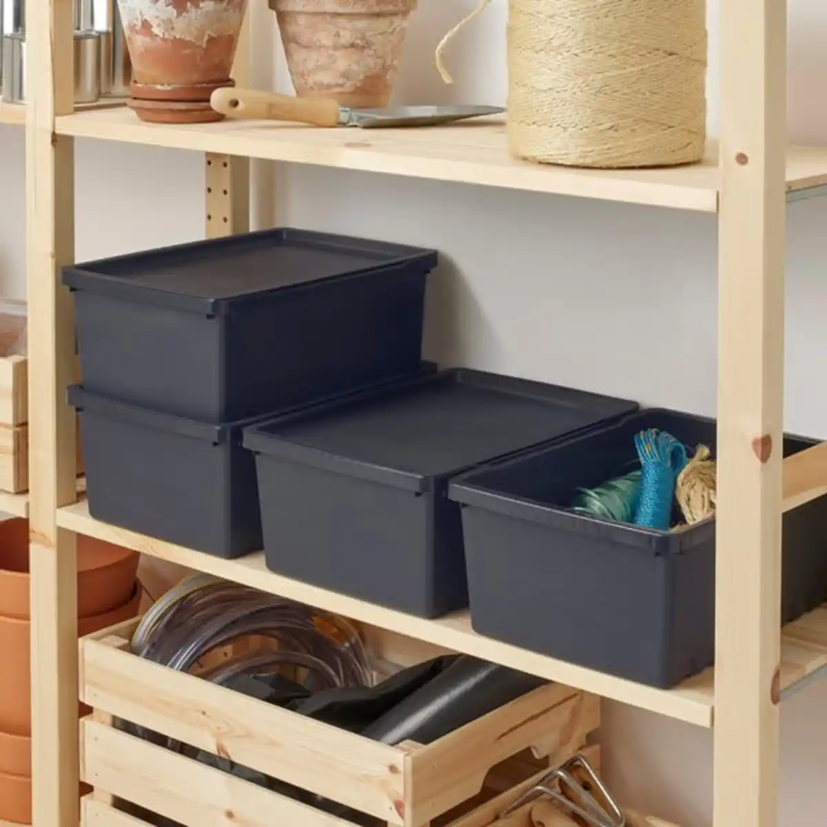 Bild 4 von UPPSNOFSAD Box mit Deckel, schwarz, 35x25x14 cm/9 l