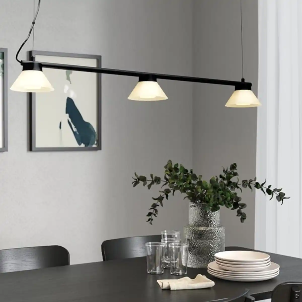 Bild 2 von SAMBORD Hängeleuchte mit 3 Leuchtenschirmen, schwarz/weiß