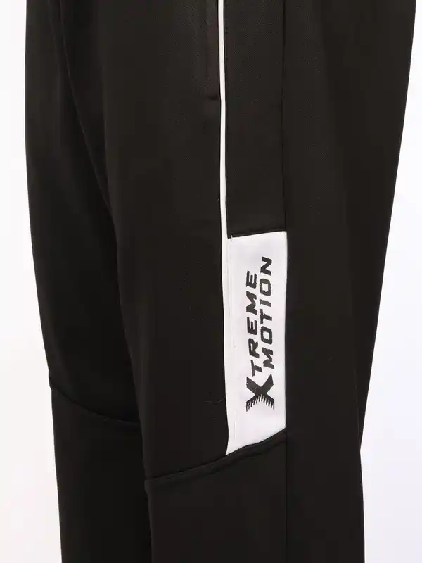 Bild 4 von Herren Jogginghose mit Paspel und kleinem Einsatz Schwarz