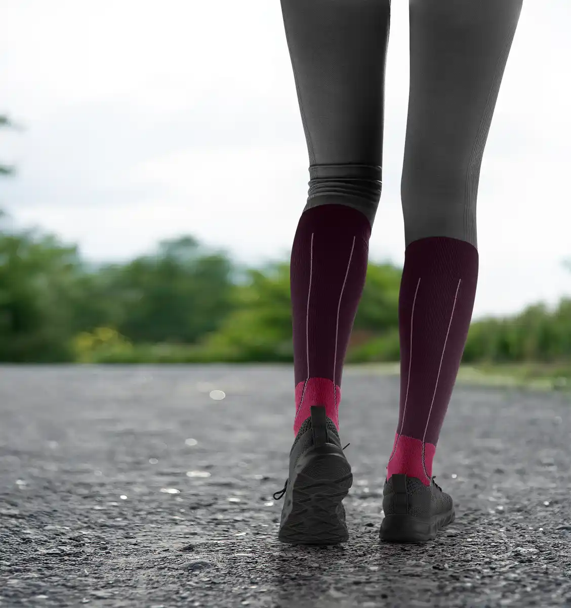 Bild 3 von IDEENWELT Sport-Funktionskniestrumpf pflaume/beere Gr. 39/42