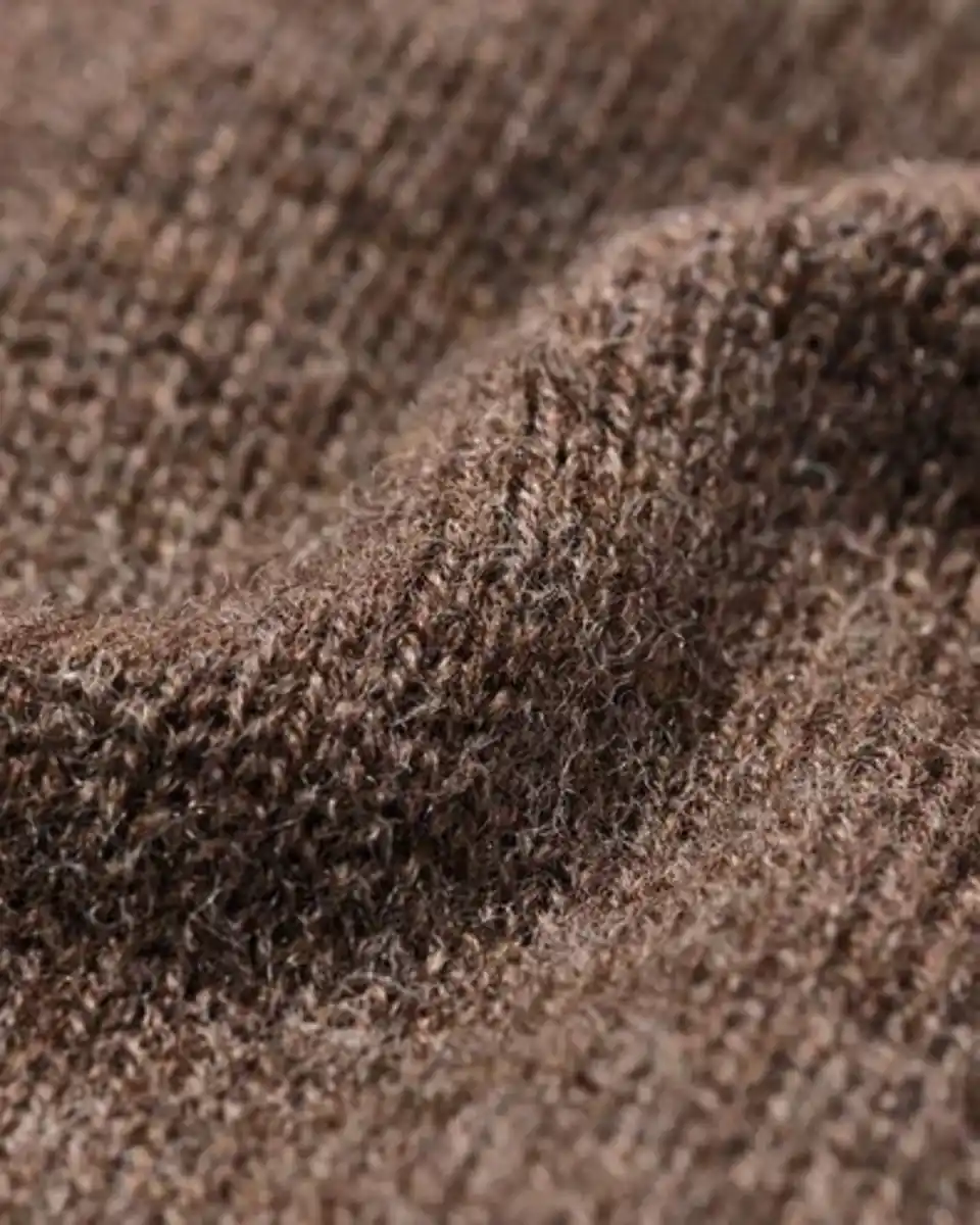 Bild 2 von Newborn-Pullover aus Merinowolle dunkelbraun