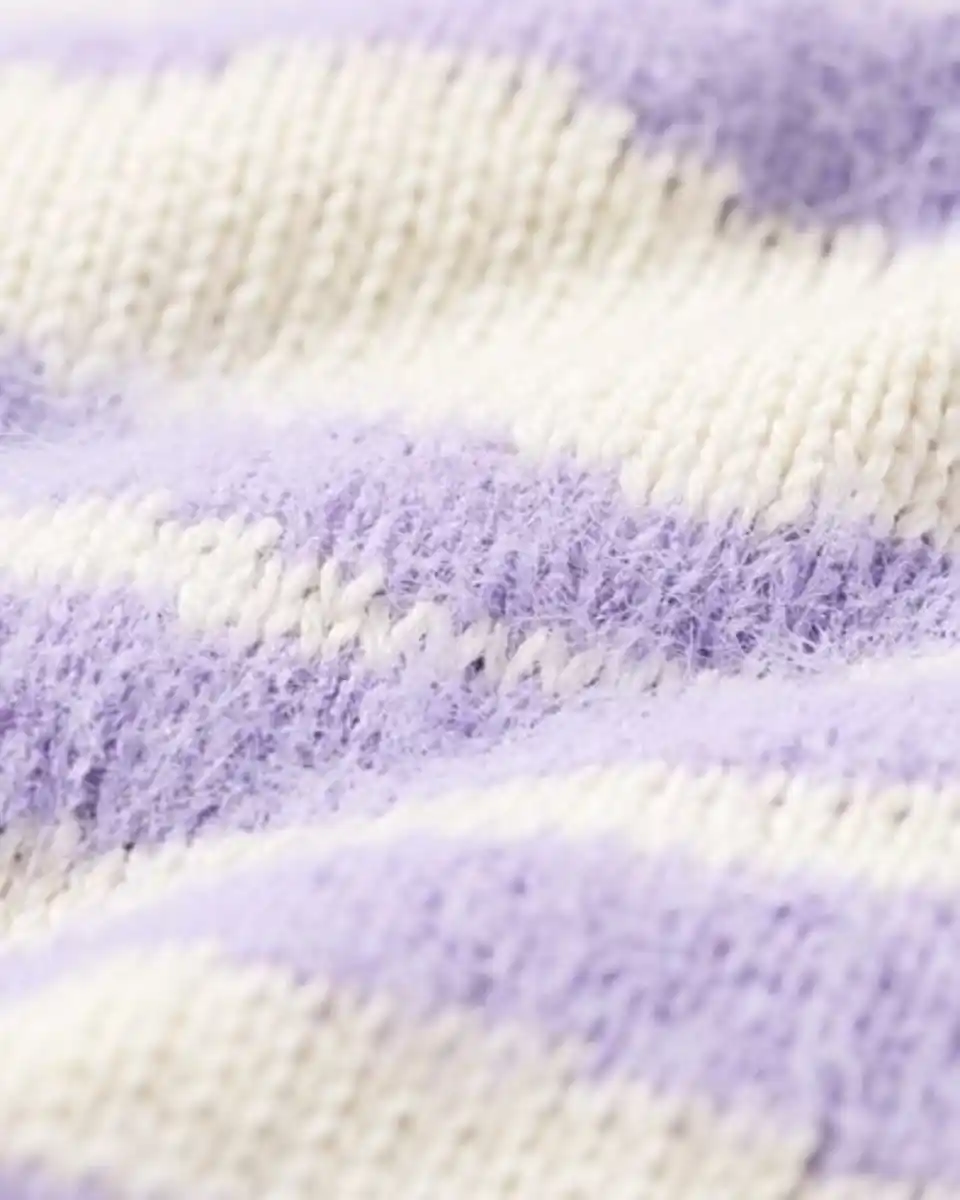 Bild 2 von Babypullover mit Zebra violett