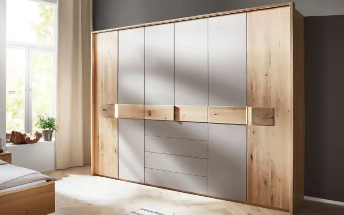 Bild 1 von Mondo - Drehtüreschrank Maleta, Asteiche teilmassiv/fango, 301 x 223 cm