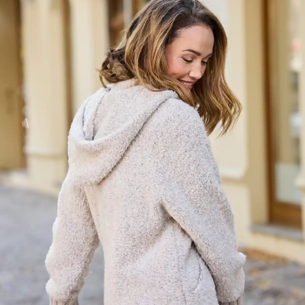 Bild 4 von Damen-Jacke in Bouclè-Optik mit Wolle