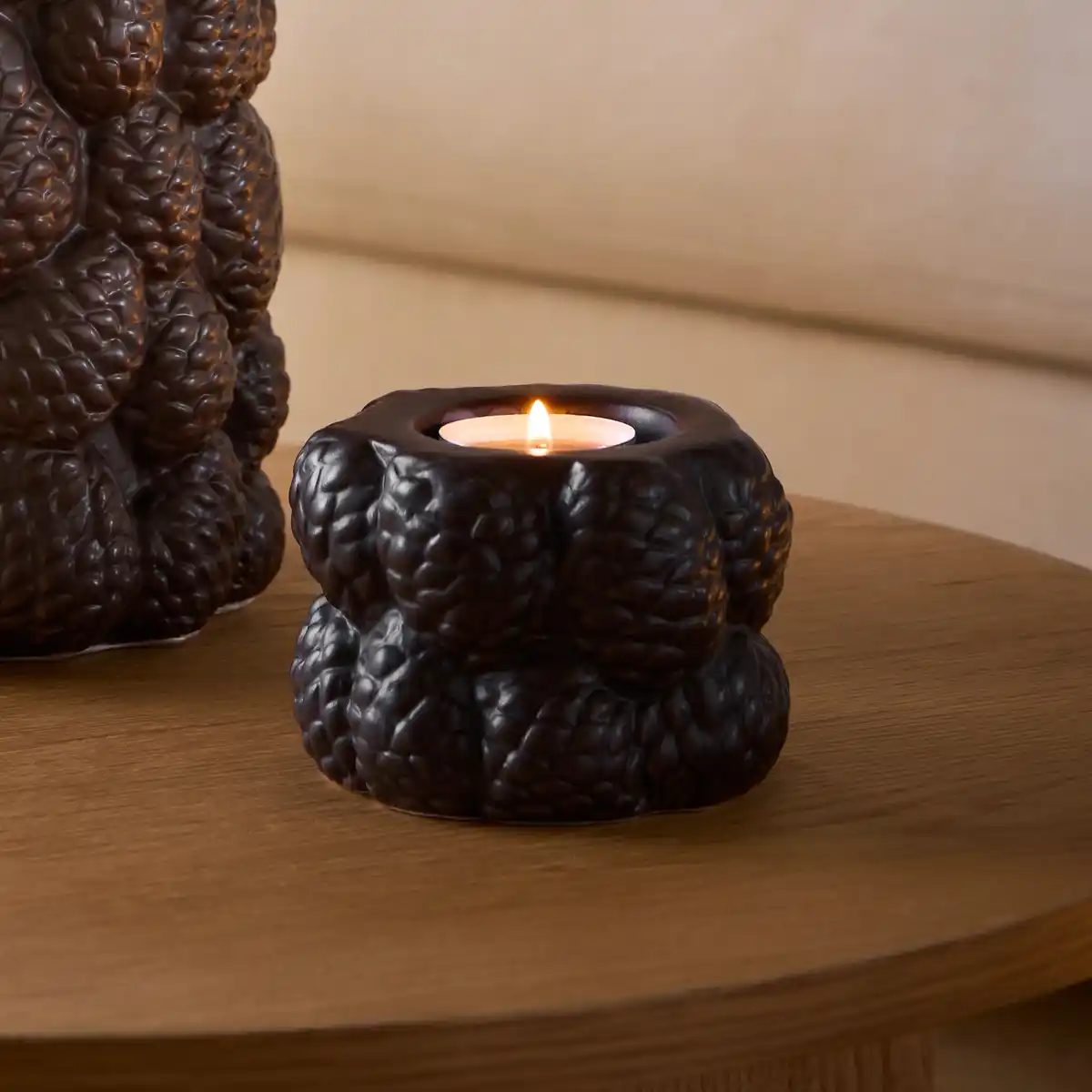 Bild 1 von Kerzenhalter mit Zapfen-Design, ca. 7,3x9,8x9,4cm