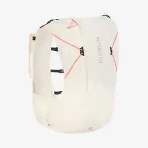KIPRUN Laufrucksack Trailrunning 10 Liter Unisex - 900 beige