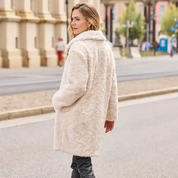 Bild 4 von Damen-Kunstfellmantel mit Struktureffekt