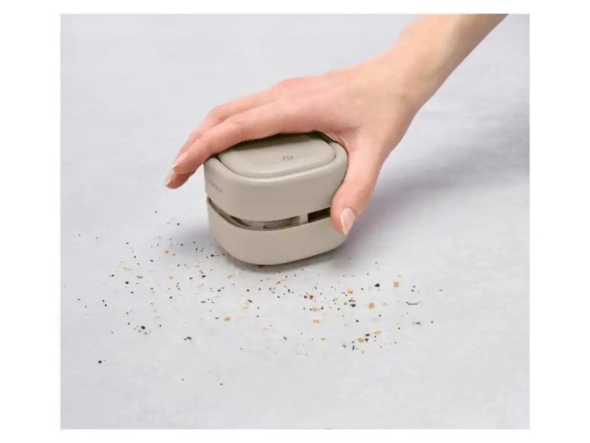 Bild 3 von SILVERCREST® Mini-Tischstaubsauger, Batteriebetrieb