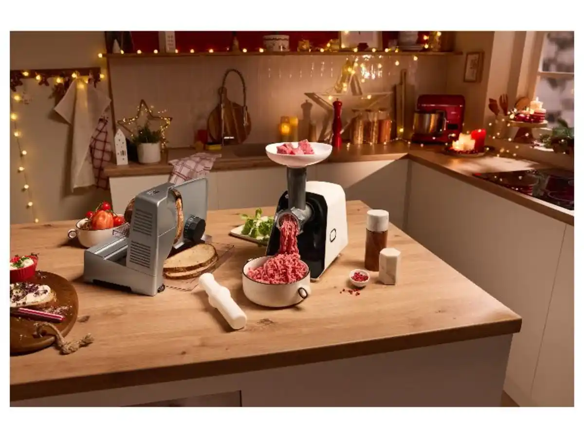 Bild 2 von SILVERCREST® Elektrischer Fleischwolf »SFW 300 B1«