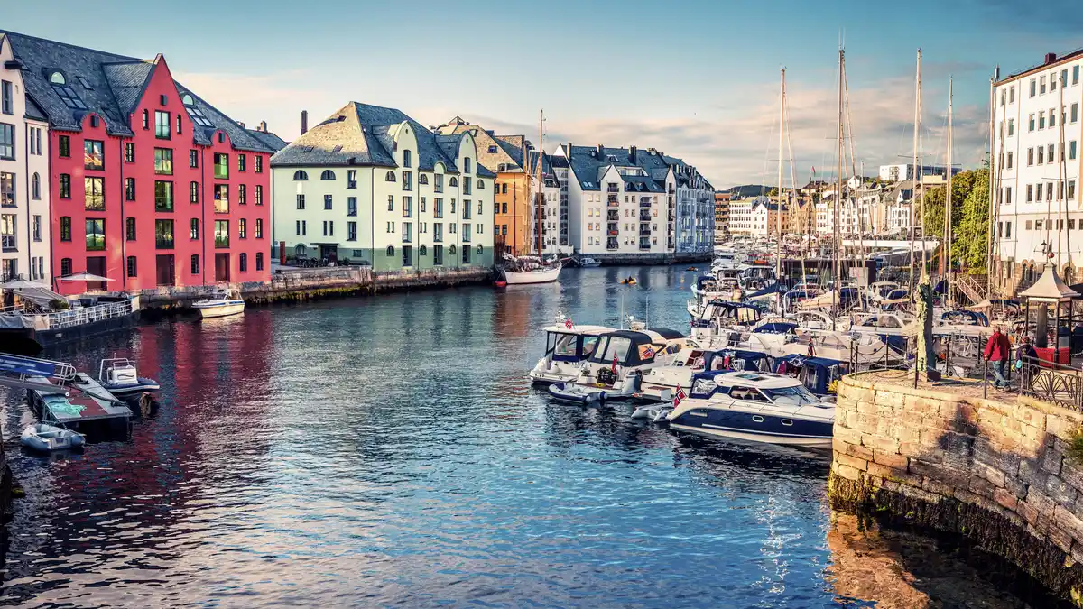 Bild 1 von Norwegische Fjorde & Hamburg - Kreuzfahrt - MSC Preziosa