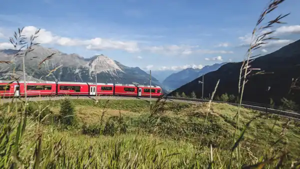Bild 1 von Eigene Anreise Schweiz - Graubünden: Bahnerlebnisreise in Klosters/Davos
