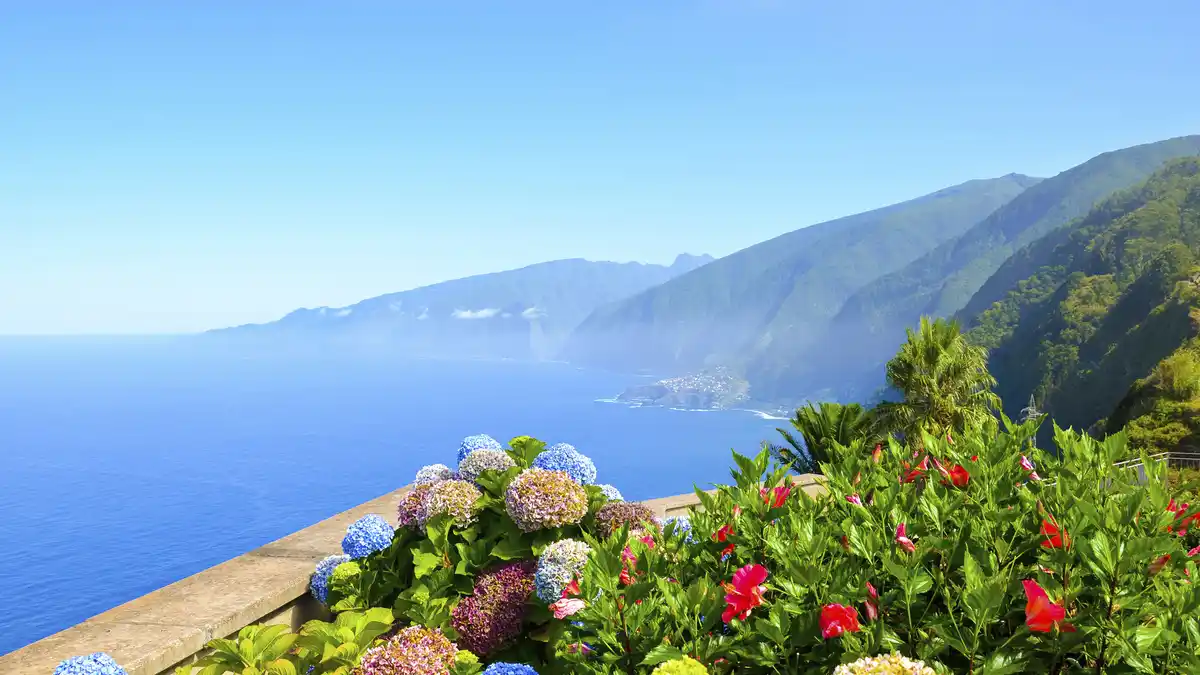 Bild 1 von Vasco da Gama - Kreuzfahrt - Von Hamburg nach Teneriffa mit Badeverlängerung