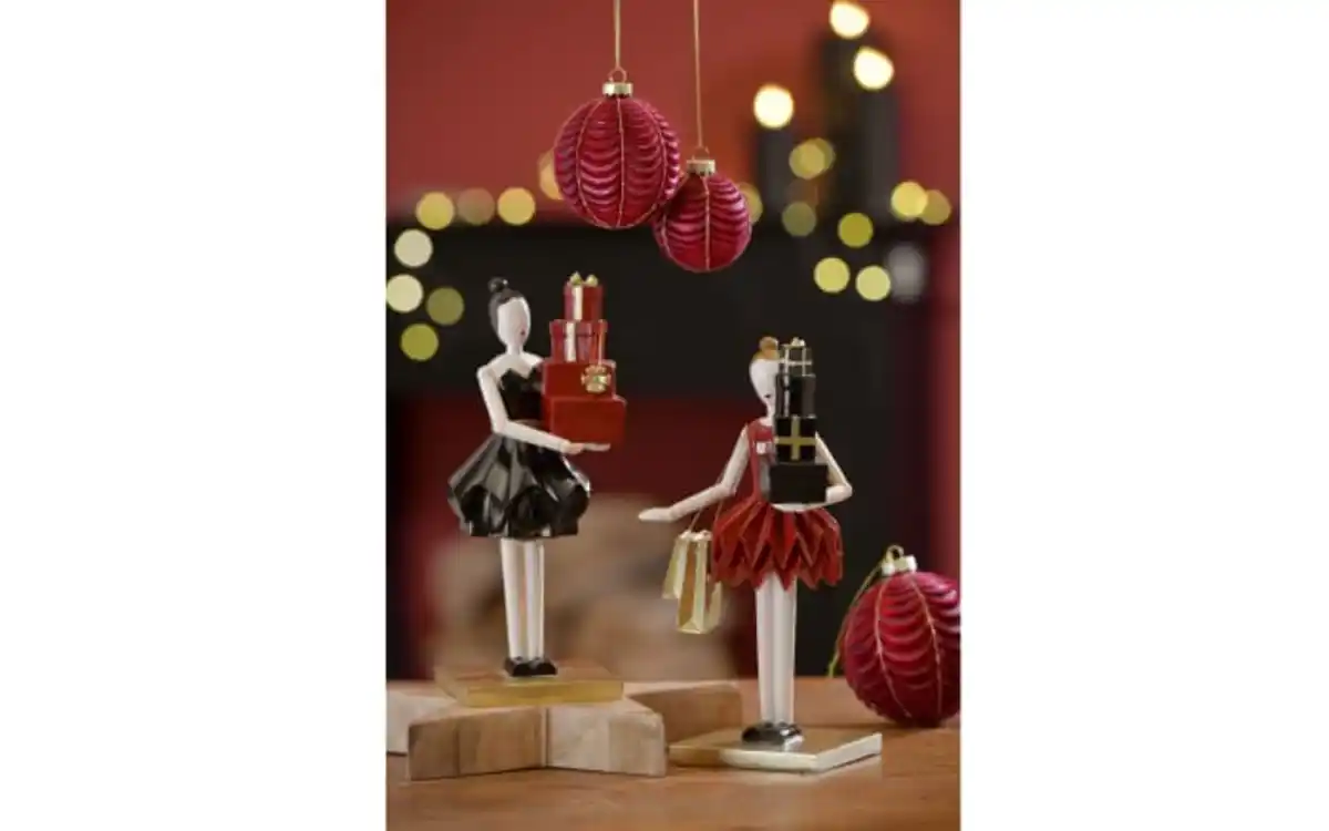 Bild 2 von Deko-Figur Frau mit Geschenken, rot/gold, 26 cm