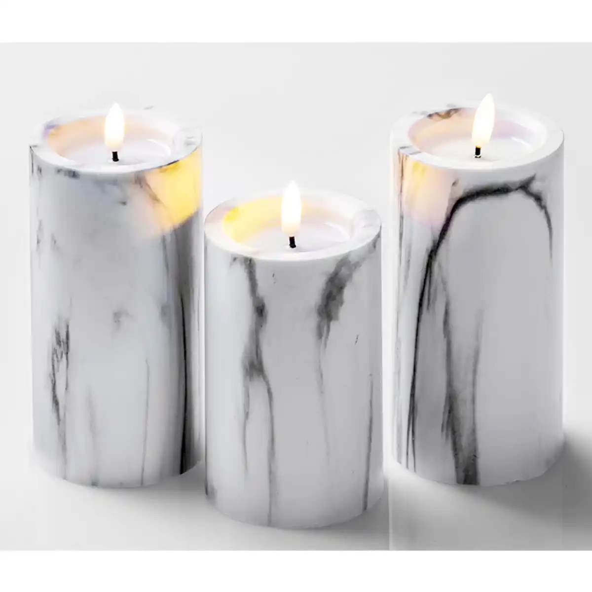 Bild 2 von I-Glow LED-Kerze mit Schmelzeffekt