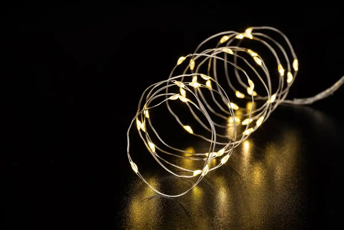 Bild 2 von LIV&BO® LED-Lichterkette mit 40 warmweißen LEDs