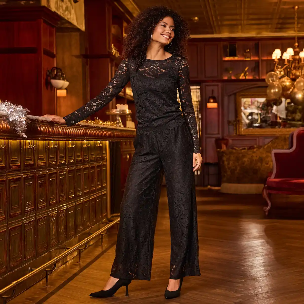 Bild 1 von Damen-Hose mit Spitze