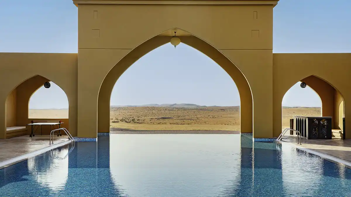 Bild 1 von Vereinigte Arabische Emirate – Abu Dhabi – 4*Yas Plaza Hotels & 5* Aldhafra Resort