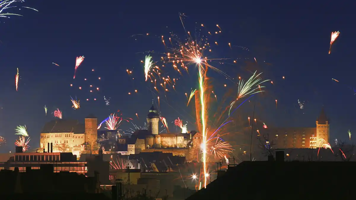 Bild 1 von Silvester in Nürnberg – im zauberhaften DJH Nürnberg