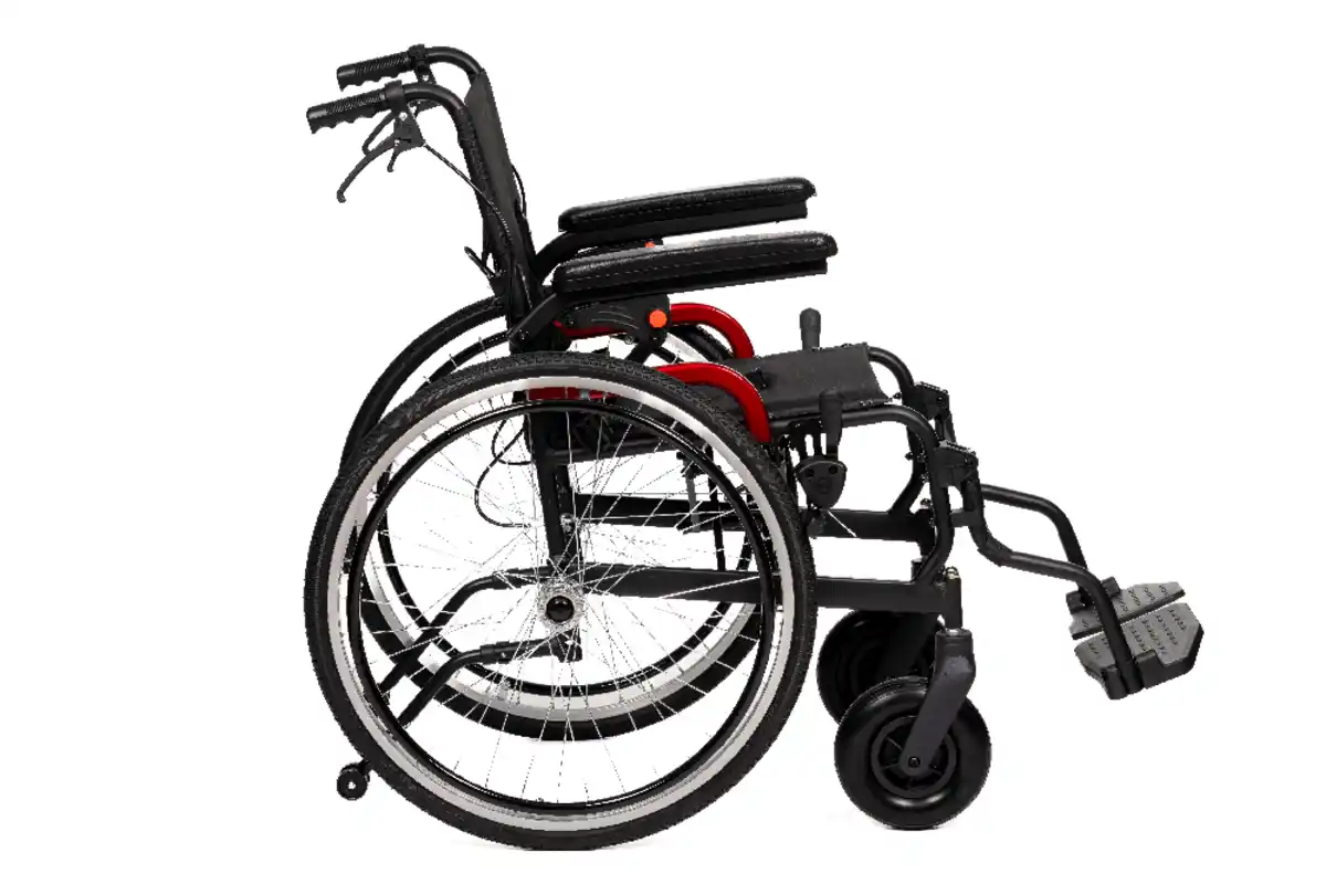 Bild 2 von Aluminium Rollstuhl AT52306P mit pneumatischen Rädern, faltbar