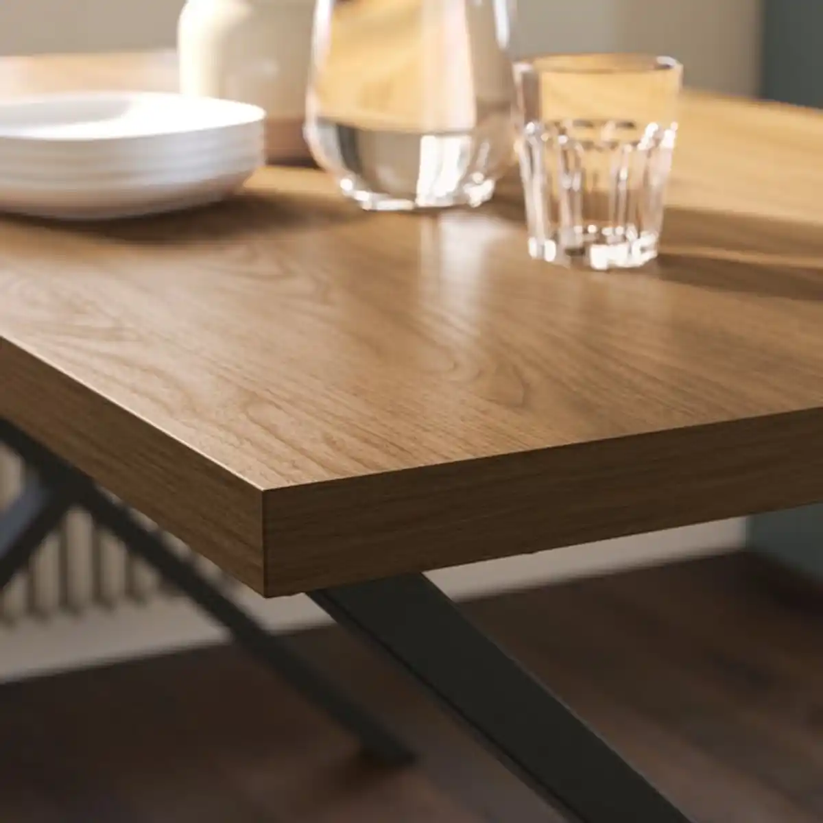 Bild 3 von SKÅLSTA Tisch, Nussbaumnachbildung/X-Form schwarzgrau, 140x80 cm