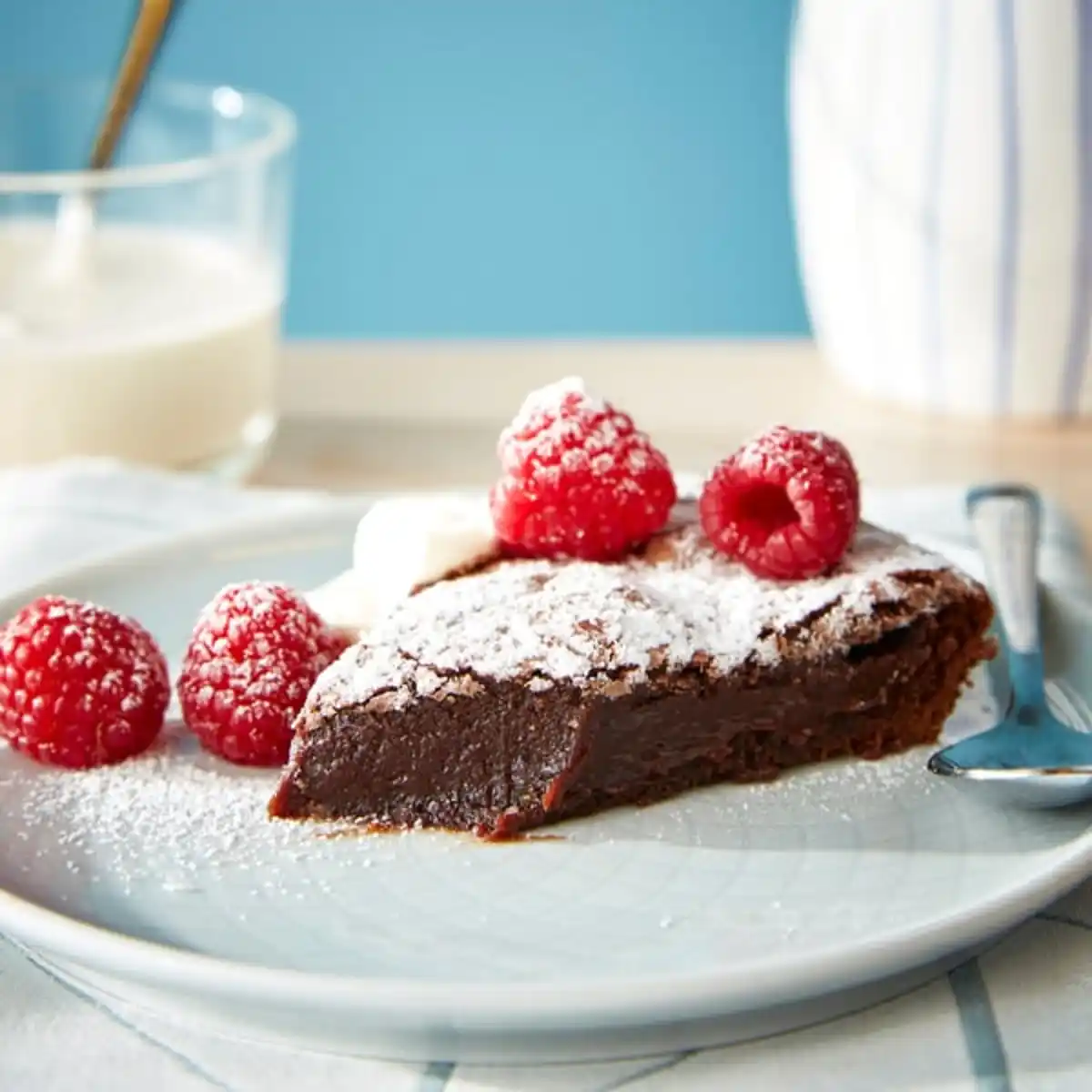 Bild 4 von KAFFEREP Kakao-Schokoladen-Kuchen, gefroren Rainforest Alliance Certified, 400 g