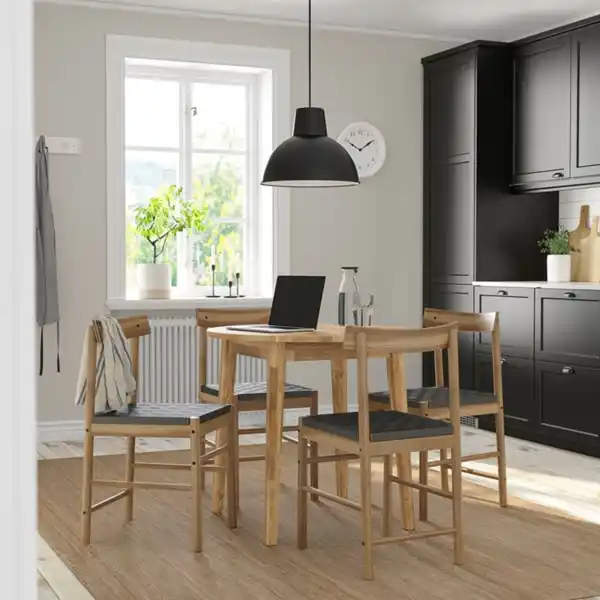 Bild 2 von NACKANÄS / NACKANÄS Tisch und 4 Stühle, Akazie/Akazie, 80 cm