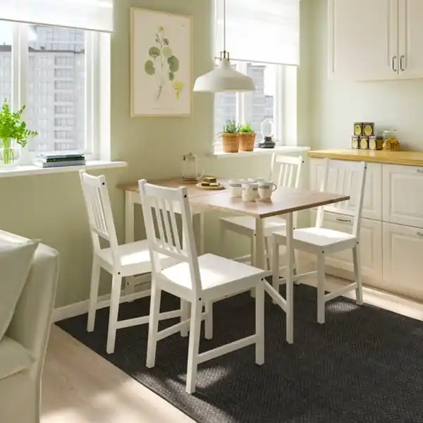 Bild 2 von PINNTORP / STEFAN Tisch und 4 Stühle, hellbraun lasiert weiß las./weiß, 67/124 cm