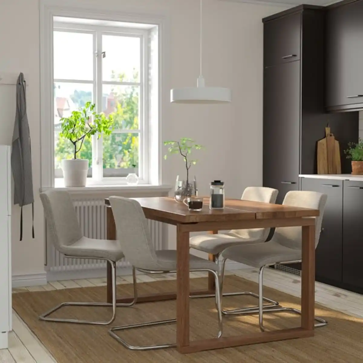 Bild 2 von MÖRBYLÅNGA / LUSTEBO Tisch und 4 Stühle, Eichenfurnier braun las./Viarp beige/braun, 140 cm