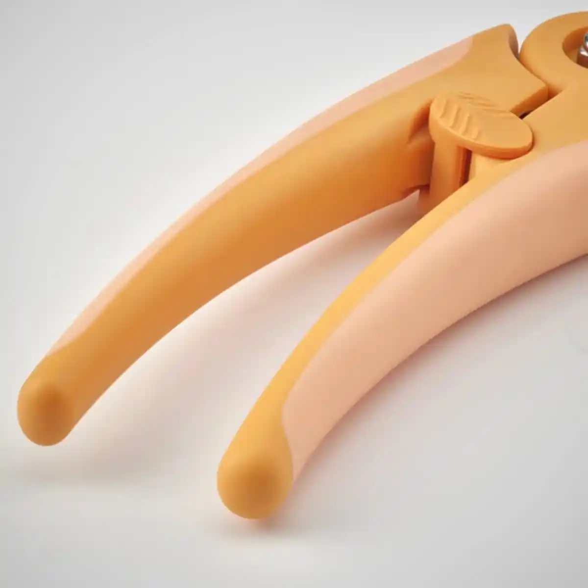 Bild 3 von BRYTBÖNA Gartenschere, orange