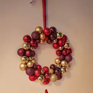 Kugelkranz mit 53 Kugeln, Ă ca. 35 cm