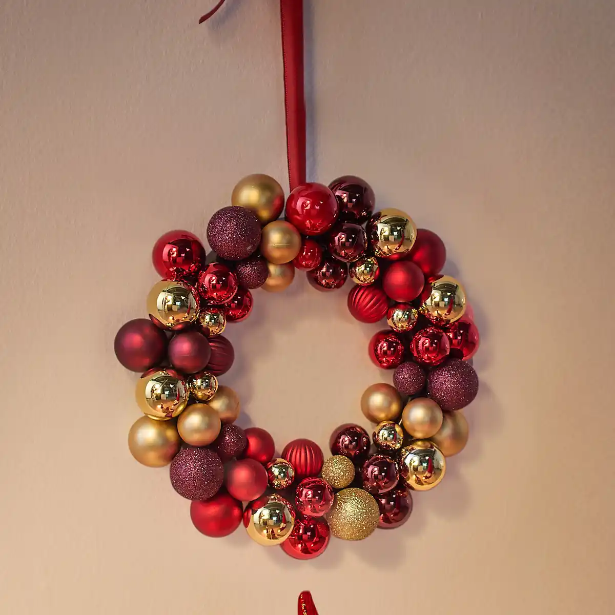 Bild 1 von Kugelkranz mit 53 Kugeln, Ø ca. 35 cm