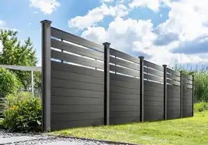 WPC-Sichtschutzzaun CORTADO - 5x Element + 6x Pfosten mit 3 Luftöffnungen - Schwarz