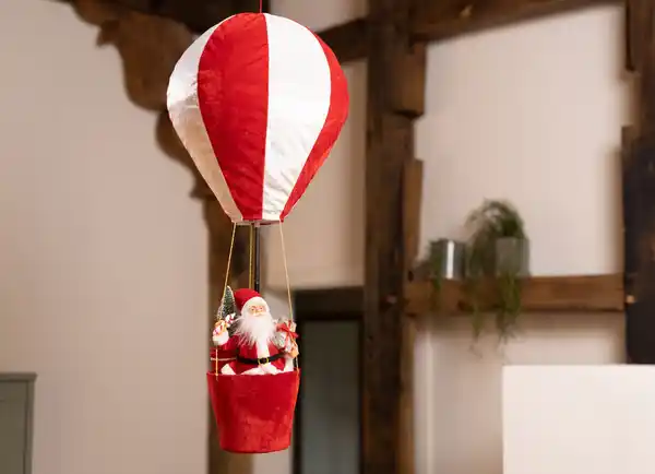 Bild 1 von Weihnachtsmann im Heißluftballon 40x93cm