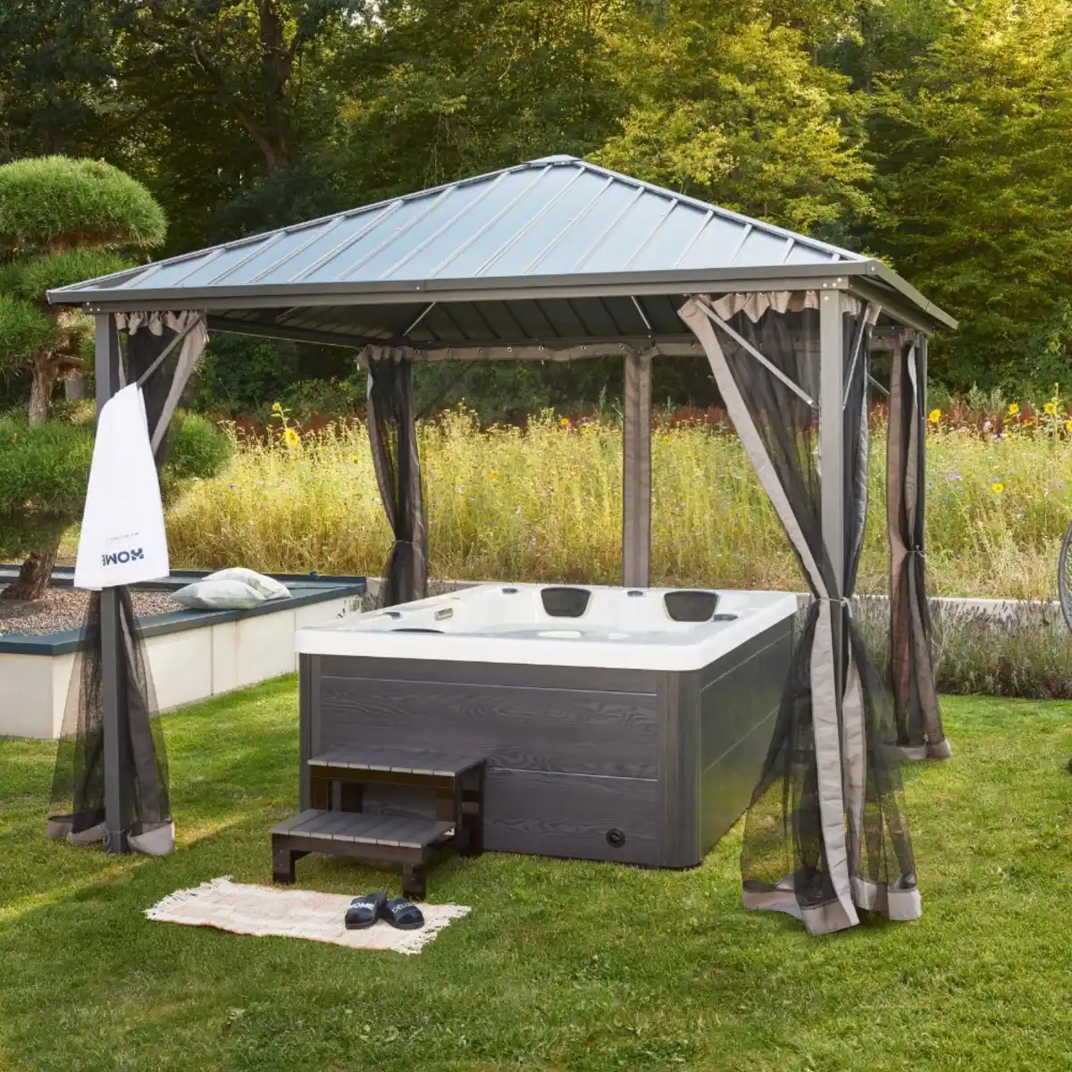 Bild 2 von Outdoor Whirlpool WHITE MARBLE inkl. Treppe und Thermoabdeckung