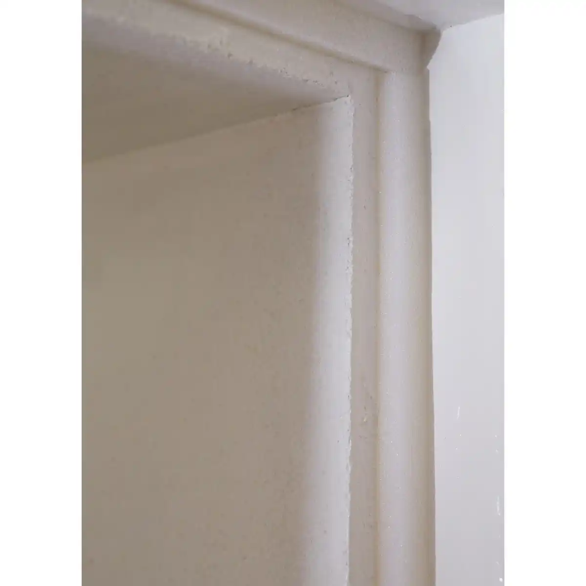 Bild 2 von TESA Schaumstoff-Dichtung, für Abdichtung von Türen und Fenstern, weiß