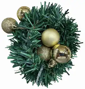 Girlande mit Dekoration