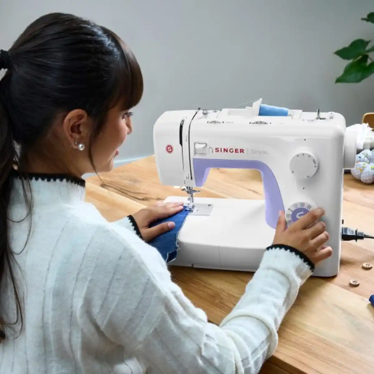 Bild 3 von SINGER Freiarm-Nähmaschine