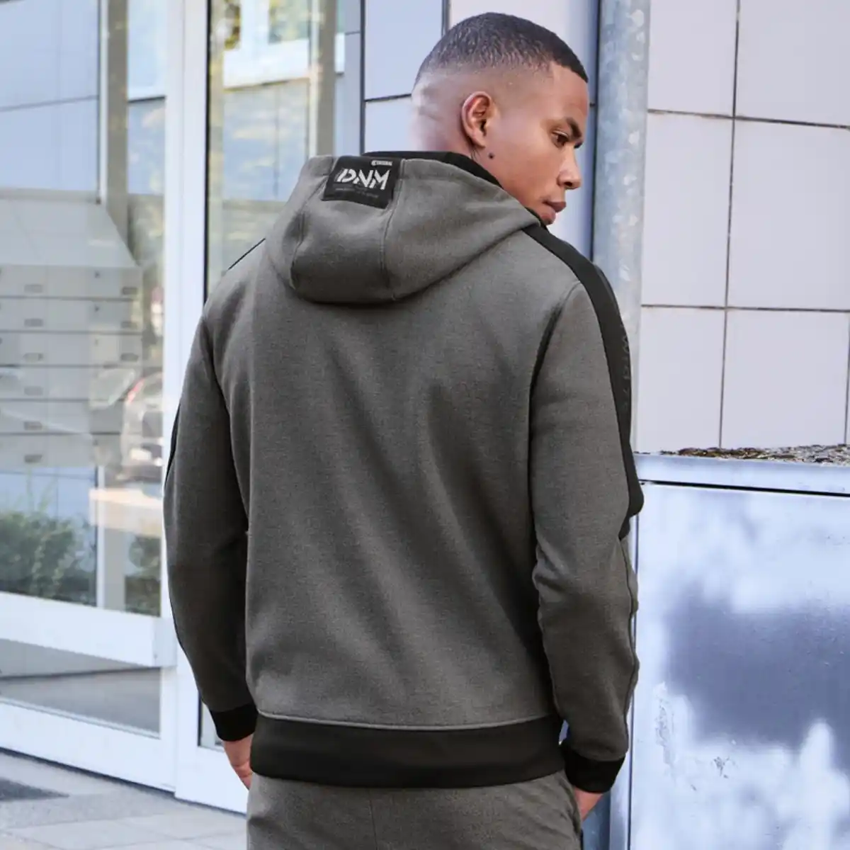 Bild 4 von Herren-Sweatjacke mit Kapuze