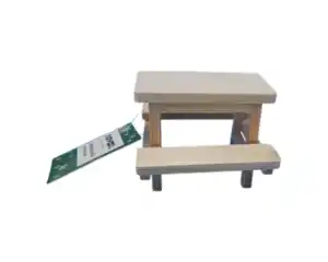 Bastelzubehör Picknicktisch