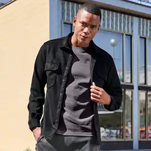 Herren-Hemd mit Kentkragen