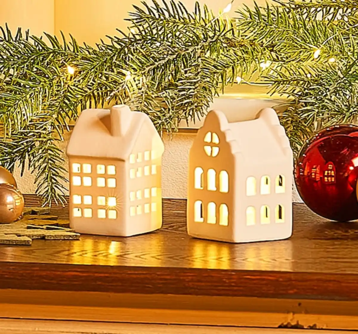 Bild 1 von LED-Deko-Häuser-Set*