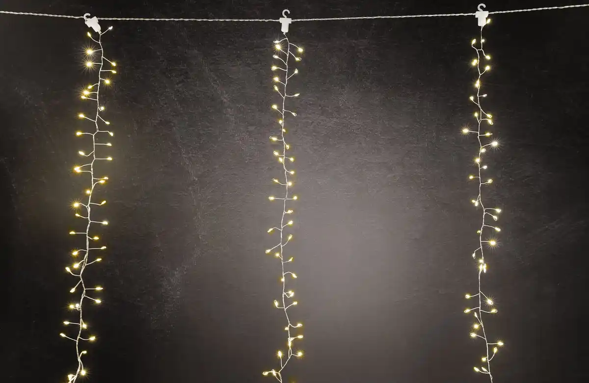 Bild 1 von TrendLine LED-Lichtervorhang Micro Außen 1,9 x 1,5 m warmweiß mit Timer